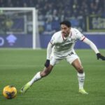 اختار لاعب ميلان تيجاني ريندرز الاختيار بين ريال مدريد ومانشستر سيتي
